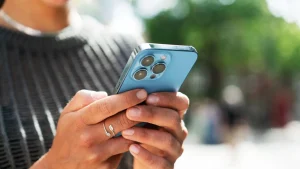 UK iPhone users receives age checks from Apple